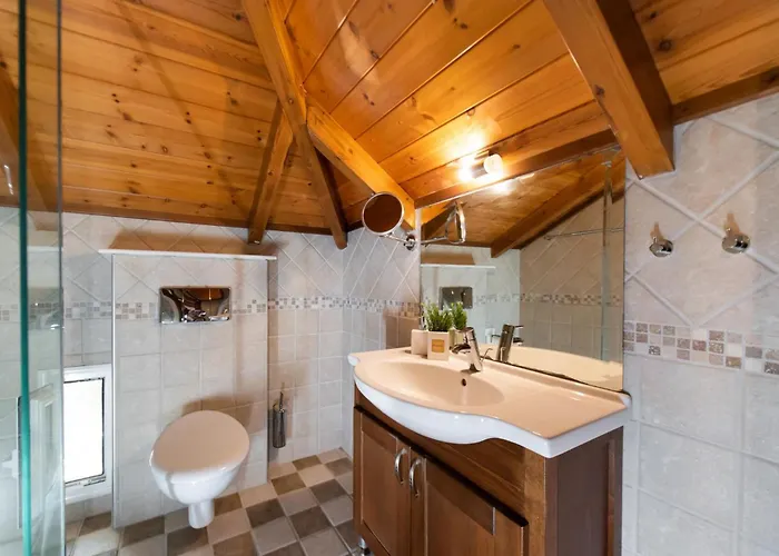 Sunrise View By Vintage Travel Villa